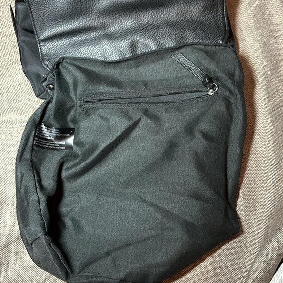 Botkier New York Mini Backpack with Faux Leather flap and Nylon - Picture 6 of 10